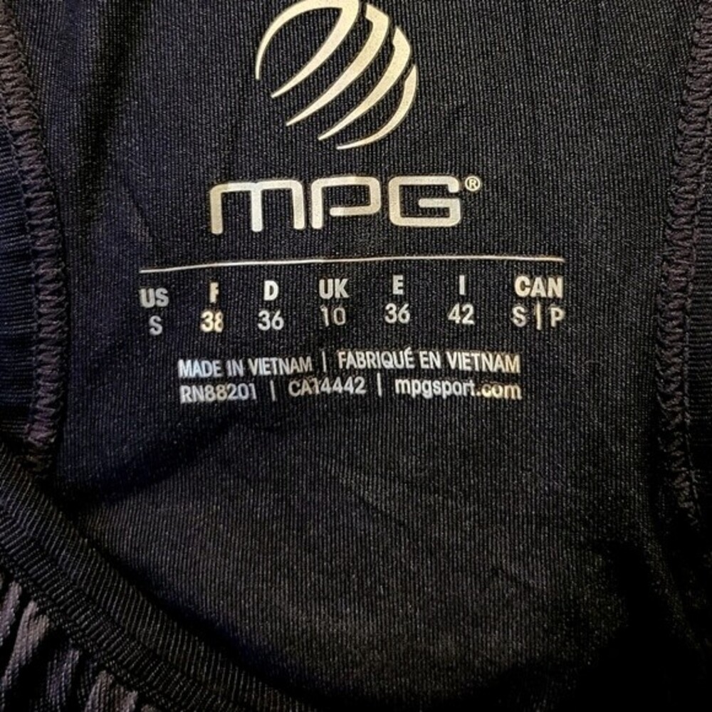 MPG Athletic Razorback Pullover Tank, Size Small - Picture 4 of 5
